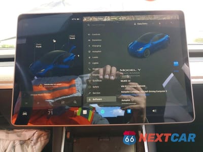 Zdjęcie 9 z 13 samochodu: 2020 TESLA MODEL Y VIN:5YJYGDEE8LF055439 - miniatura
