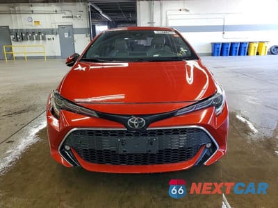 Piąte zdjęcie samochodu w środku: 2019 TOYOTA COROLLA HATCHBACK XSE VIN:JTNK4RBE0K3012401 - miniatura