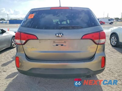 Zdjęcie 6 z 13 samochodu: 2014 KIA SORENTO LX VIN:5XYKT3A6XEG535990 - miniatura