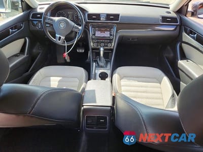 Zdjęcie 8 z 12 samochodu: 2015 VOLKSWAGEN PASSAT SE VIN:1VWBS7A38FC096761 - miniatura