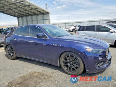Czwarte zdjęcie samochodu z boku: 2019 MASERATI LEVANTE VIN:ZN661XUA9KX338184 - miniatura