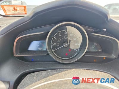 Zdjęcie 9 z 12 samochodu: 2017 MAZDA 3 SPORT VIN:3MZBN1U7XHM106260 - miniatura