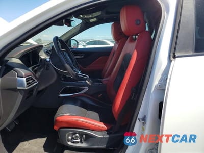 Zdjęcie 7 z 13 samochodu: 2019 JAGUAR F-PACE S VIN:SADCM2FV0KA353596 - miniatura