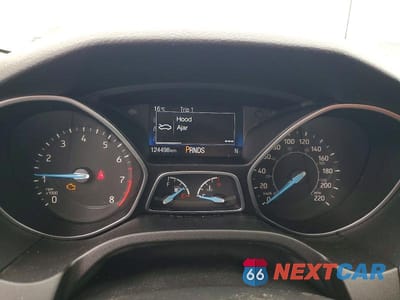 Zdjęcie 9 z 12 samochodu: 2017 FORD FOCUS SEL VIN:1FADP3H21HL207386 - miniatura