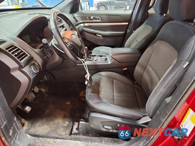 Zdjęcie 7 z 12 samochodu: 2019 FORD EXPLORER XLT VIN:1FM5K8D85KGA05716 - miniatura