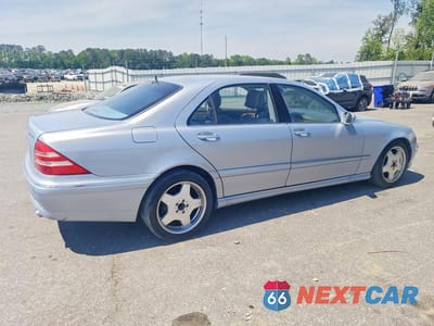Trzecie zdjęcie samochodu z tyłu: 2001 MERCEDES-BENZ S 55 AMG VIN:WDBNG73J51A202955 - miniatura