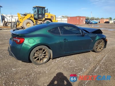 Trzecie zdjęcie samochodu z tyłu: 2020 TOYOTA 86 GT VIN:JF1ZNAE13L8750407 - miniatura
