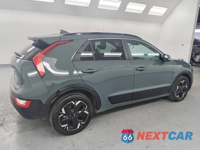 Trzecie zdjęcie samochodu z tyłu: 2024 KIA NIRO EV WIND VIN:KNDCR3L18R5110819 - miniatura