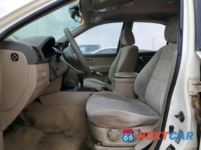 Zdjęcie 7 z 12 samochodu: 2004 KIA SORENTO LX VIN:KNDJC733745183965 - miniatura