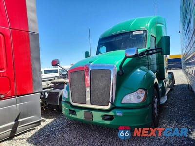 Drugie zdjęcie samochodu z przodu: 2018 KENWORTH T680 SEMI TRUCK VIN:1XKYDP9XXKJ303711 - miniatura