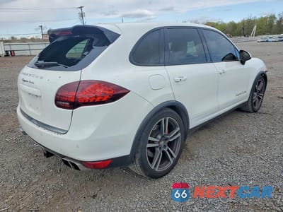 Trzecie zdjęcie samochodu z tyłu: 2012 PORSCHE CAYENNE TURBO VIN:WP1AC2A25CLA84695 - miniatura