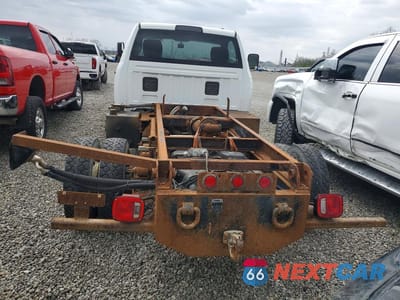 Zdjęcie 6 z 13 samochodu: 2011 DODGE RAM CHASSIS CAB TRUCK CAB AND CHASSIS VIN:3D6WA7ELXBG575590 - miniatura
