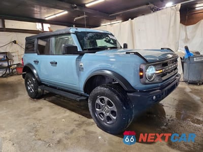 Czwarte zdjęcie samochodu z boku: 2021 FORD BRONCO BASE VIN:1FMDE5BH4MLB02355 - miniatura