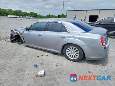 Drugie zdjęcie samochodu z przodu: 2013 CHRYSLER 300 VIN:2C3CCAAG1DH572285 - miniatura