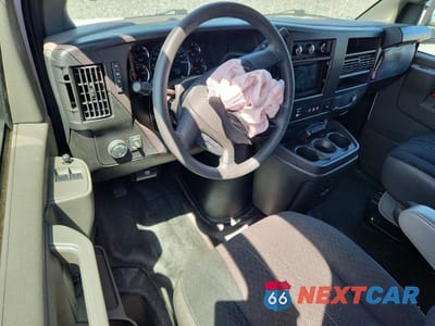 Zdjęcie 8 z 12 samochodu: 2024 GMC SAVANA G2500 VIN:1GTW7AFP5R1164576 - miniatura