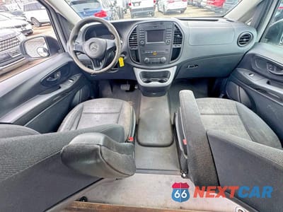 Zdjęcie 9 z 10 samochodu: 2016 MERCEDES-BENZ METRIS VIN:WD3PG2EA7G3131209 - miniatura