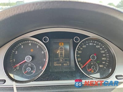 Zdjęcie 9 z 11 samochodu: 2012 VOLKSWAGEN CC SPORT VIN:WVWMN7AN7CE504848 - miniatura