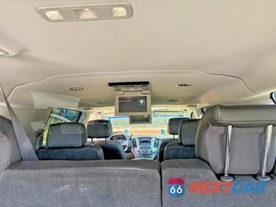 Zdjęcie 12 z 14 samochodu: 2018 CHEVROLET SUBURBAN K1500 PREMIER VIN:1GNSKJKC5JR172013 - miniatura