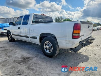 Drugie zdjęcie samochodu z przodu: 2001 CHEVROLET SILVERADO C1500 VIN:1GCEC19W51Z295734 - miniatura