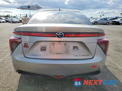 Zdjęcie 6 z 12 samochodu: 2017 TOYOTA MIRAI BASE VIN:JTDBVRBD1HA003753 - miniatura