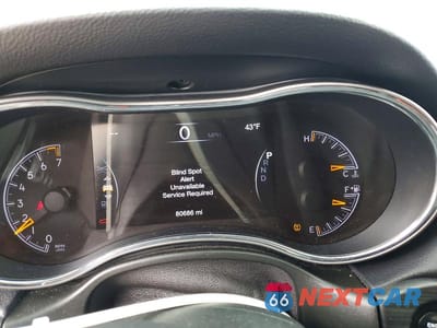 Zdjęcie 9 z 13 samochodu: 2021 JEEP GRAND CHEROKEE LAREDO VIN:1C4RJFAG9MC830564 - miniatura