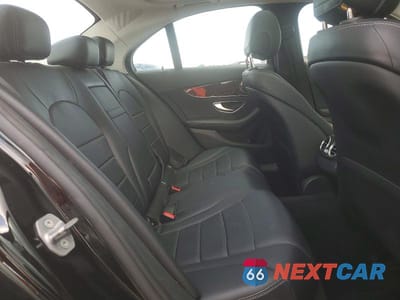Zdjęcie 10 z 12 samochodu: 2017 MERCEDES-BENZ C 300 4MATIC VIN:55SWF4KB9HU202443 - miniatura