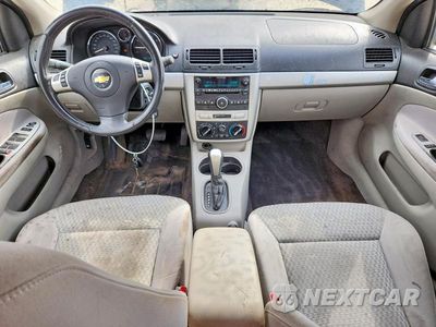 Zdjęcie 8 z 12 samochodu: 2010 CHEVROLET COBALT 1LT VIN:1G1AD5F59A7142048 - miniatura