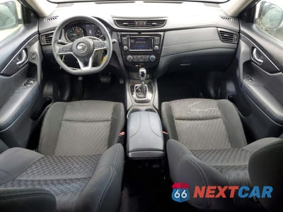 Zdjęcie 8 z 13 samochodu: 2018 NISSAN ROGUE S VIN:KNMAT2MT5JP529478 - miniatura