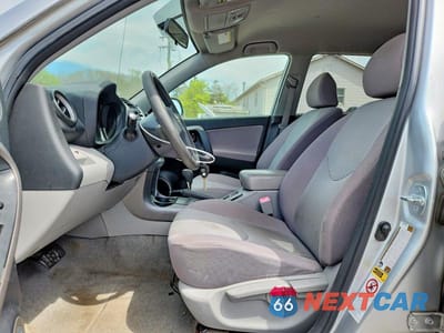 Zdjęcie 7 z 12 samochodu: 2008 TOYOTA RAV4 BASE VIN:JTMZD33V685099121 - miniatura