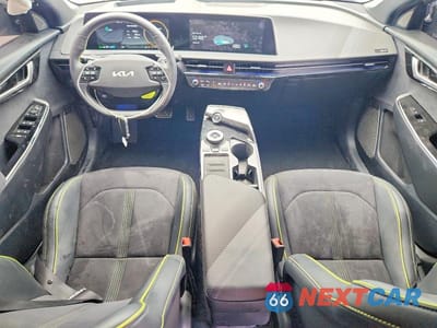 Zdjęcie 8 z 13 samochodu: 2023 KIA EV6 GT VIN:KNDC5DLE8P5133096 - miniatura