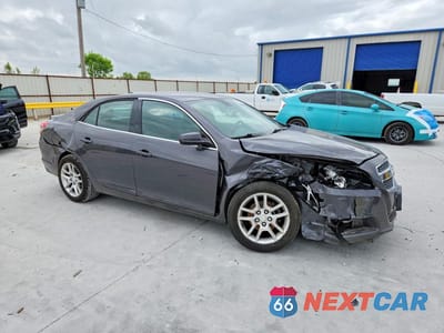 Czwarte zdjęcie samochodu z boku: 2013 CHEVROLET MALIBU 2LT VIN:1G11F5SR8DF132401 - miniatura
