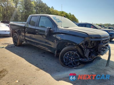 Czwarte zdjęcie samochodu z boku: 2024 CHEVROLET SILVERADO C1500 CUSTOM VIN:1GCRABEK9RZ224175 - miniatura