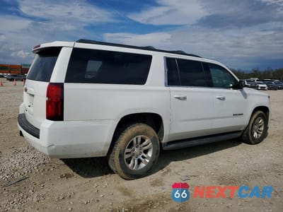 Trzecie zdjęcie samochodu z tyłu: 2017 CHEVROLET SUBURBAN C1500 LS VIN:1GNSCGEC7HR341034 - miniatura