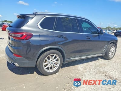 Trzecie zdjęcie samochodu z tyłu: 2021 BMW X5 XDRIVE40I VIN:5UXCR6C03M9G15792 - miniatura