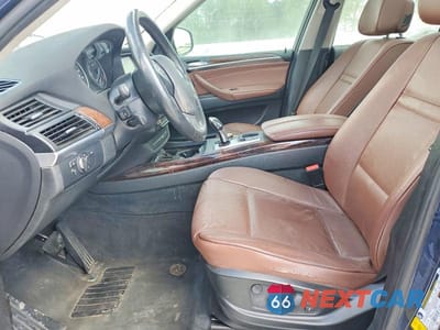 Zdjęcie 7 z 12 samochodu: 2012 BMW X5 XDRIVE35I VIN:5UXZV4C5XCL987960 - miniatura