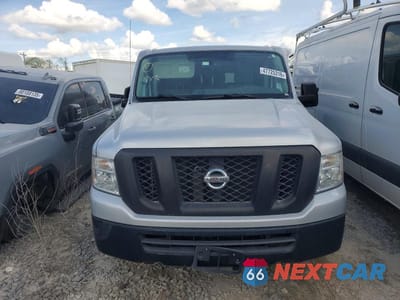Piąte zdjęcie samochodu w środku: 2020 NISSAN NV 3500 HD S VIN:5BZBF0AA0LN850068 - miniatura