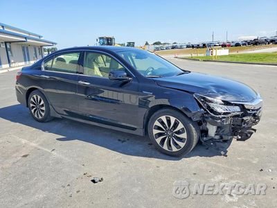Czwarte zdjęcie samochodu z boku: 2017 HONDA ACCORD TOURING HYBRID VIN:JHMCR6F77HC025822 - miniatura
