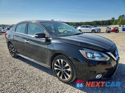 Czwarte zdjęcie samochodu z boku: 2016 NISSAN SENTRA SR VIN:3N1AB7AP3GY279630 - miniatura