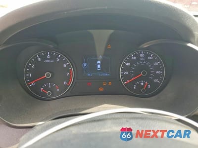Zdjęcie 9 z 12 samochodu: 2018 KIA OPTIMA LX VIN:5XXGT4L32JG204754 - miniatura