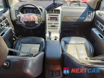 Zdjęcie 8 z 13 samochodu: 2009 LINCOLN MKX VIN:2LMDU68CX9BJ08323 - miniatura