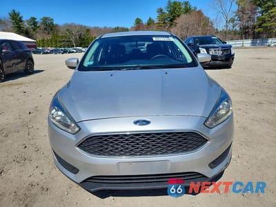 Piąte zdjęcie samochodu w środku: 2015 FORD FOCUS SE VIN:1FADP3K29FL315759 - miniatura