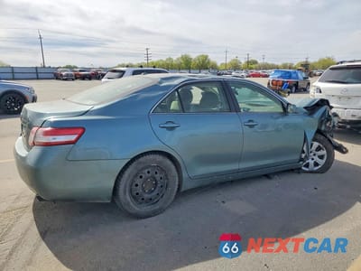 Trzecie zdjęcie samochodu z tyłu: 2010 TOYOTA CAMRY LE VIN:4T1BF3EK9AU526507 - miniatura