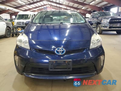 Piąte zdjęcie samochodu w środku: 2015 TOYOTA PRIUS TWO VIN:JTDKN3DU9F1950191 - miniatura