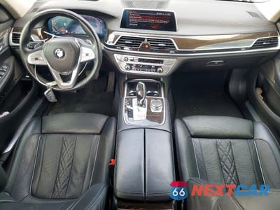 Zdjęcie 8 z 11 samochodu: 2022 BMW 740 I VIN:WBA7T2C00NCH54907 - miniatura