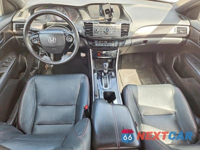 Zdjęcie 8 z 12 samochodu: 2017 HONDA ACCORD SPORT SPECIAL EDITION VIN:1HGCR2F1XHA012596 - miniatura