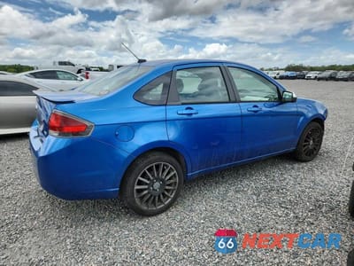 Trzecie zdjęcie samochodu z tyłu: 2010 FORD FOCUS SES VIN:1FAHP3GN0AW183700 - miniatura