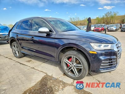 Czwarte zdjęcie samochodu z boku: 2018 AUDI SQ5 PREMIUM PLUS VIN:WA1A4AFY9J2073606 - miniatura