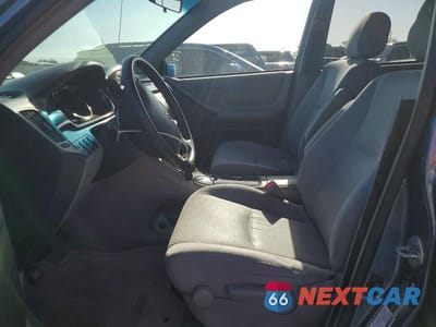 Zdjęcie 7 z 13 samochodu: 2004 TOYOTA HIGHLANDER BASE VIN:JTEGD21A840089386 - miniatura