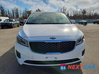Piąte zdjęcie samochodu w środku: 2017 KIA SEDONA L VIN:KNDMA5C14H6285617 - miniatura