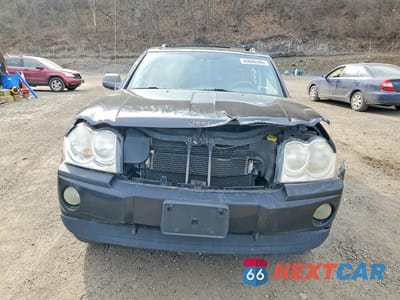Piąte zdjęcie samochodu w środku: 2005 JEEP GRAND CHEROKEE LIMITED VIN:1J8HR58205C728413 - miniatura